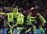 雷火电竞亚洲先驱-FLY绝杀阿森纳，Deft团战一打五顶尖较量八强赛，技惊四座的简单介绍