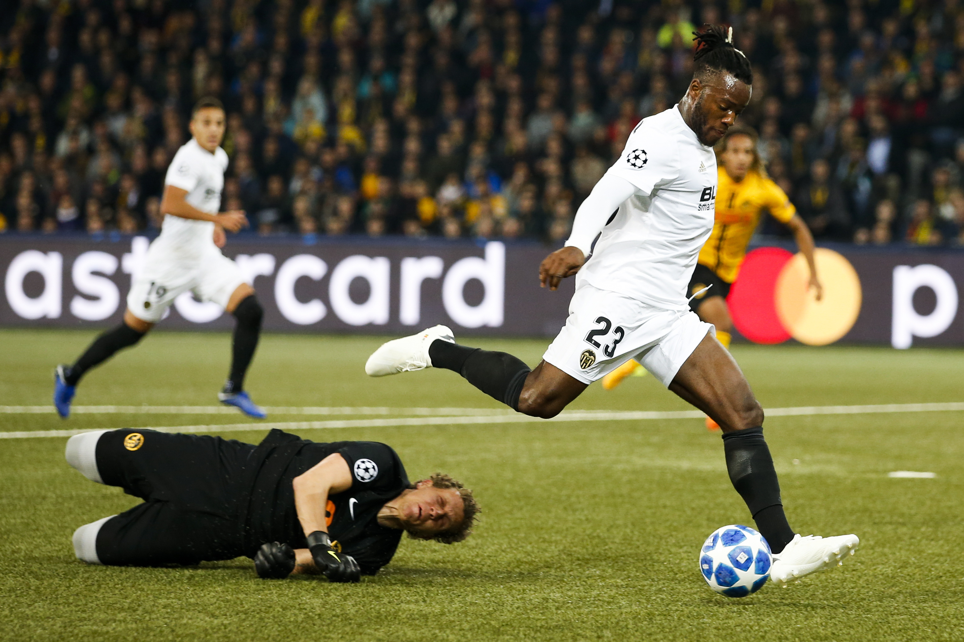 关于巴伦西亚足球界冬季赛场竞技欲罢不能的信息