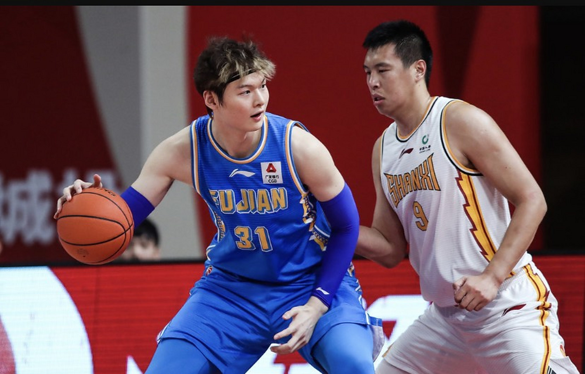 武汉男篮面临困境，寻求突破的简单介绍