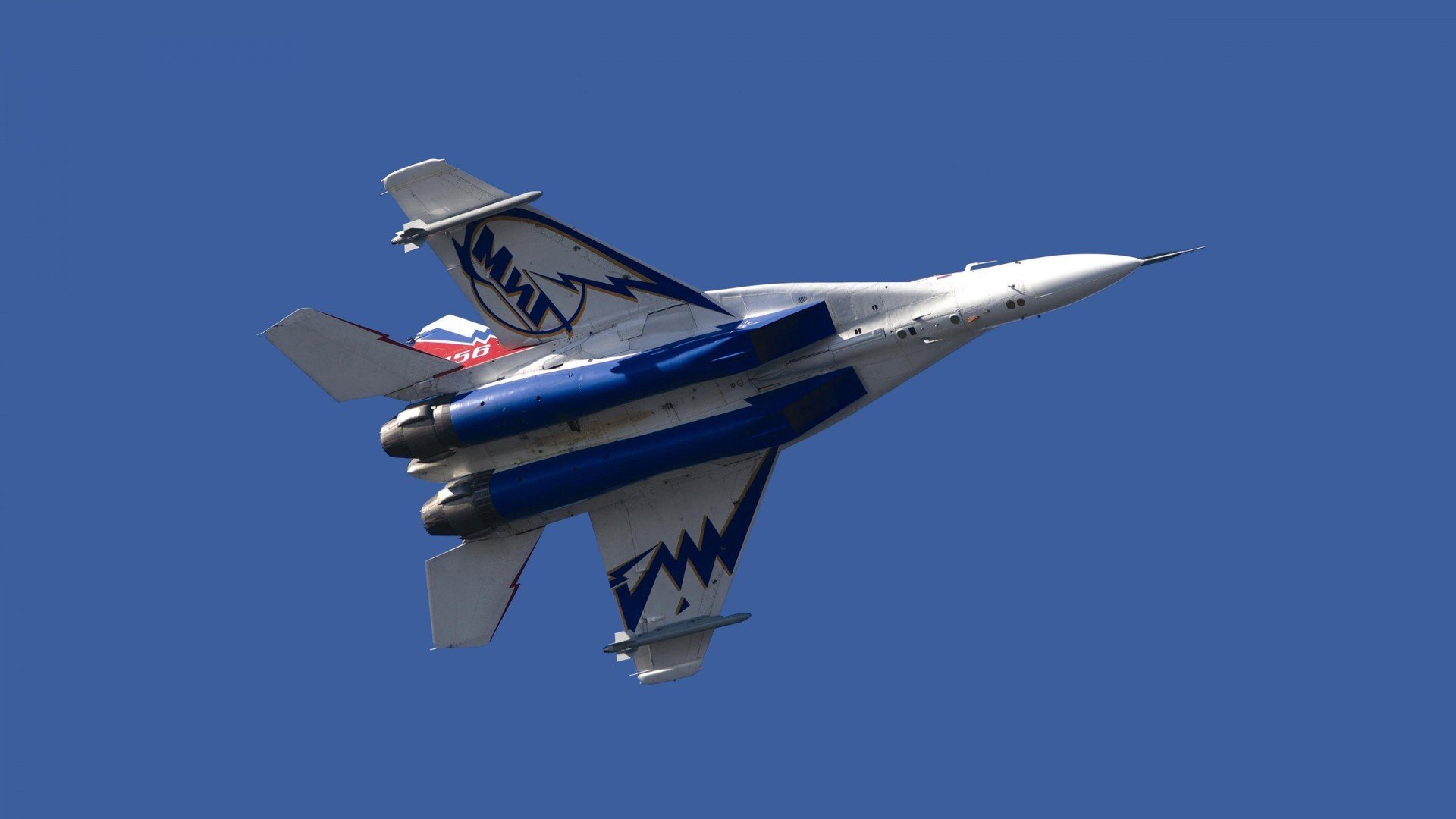 终场哨声与黎明，莫兰特一球定鼎，跨联盟之战重塑篮球未来