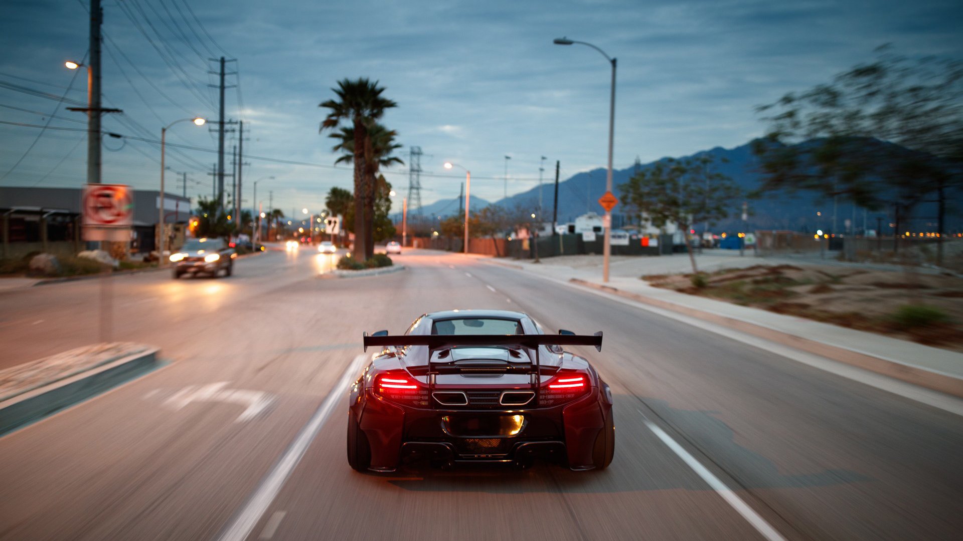 北欧冰原上的钢铁森林，丹麦式战术体系如何将拜仁的闪电战冻结在欧冠半决赛