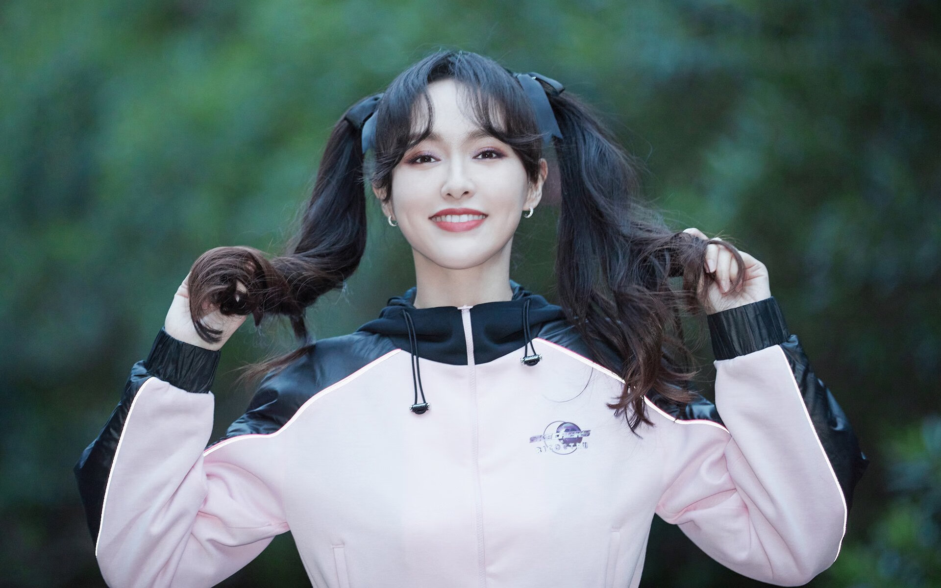 平行宇宙日报,广厦五虎引擎轰鸣,恩比德在拉斯维加斯人形赛车夺冠